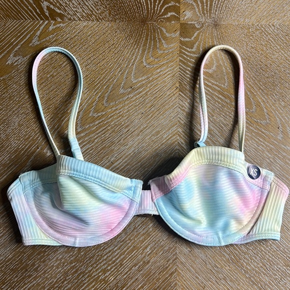 HOLLISTER Pink/Blue/Yellow Underwire Swim Bikini Top XS 34AA - Picture 1 of 6